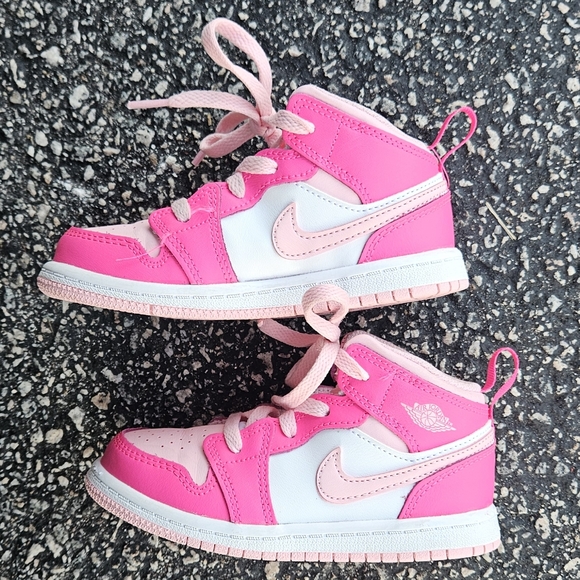Air Jordan 1 Retro Mid Medium Soft Pink Grade School Lifestyle Shoes - Picture 14 of 16